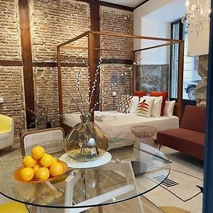 Opera Suite Carmen Studio near Royal Palace